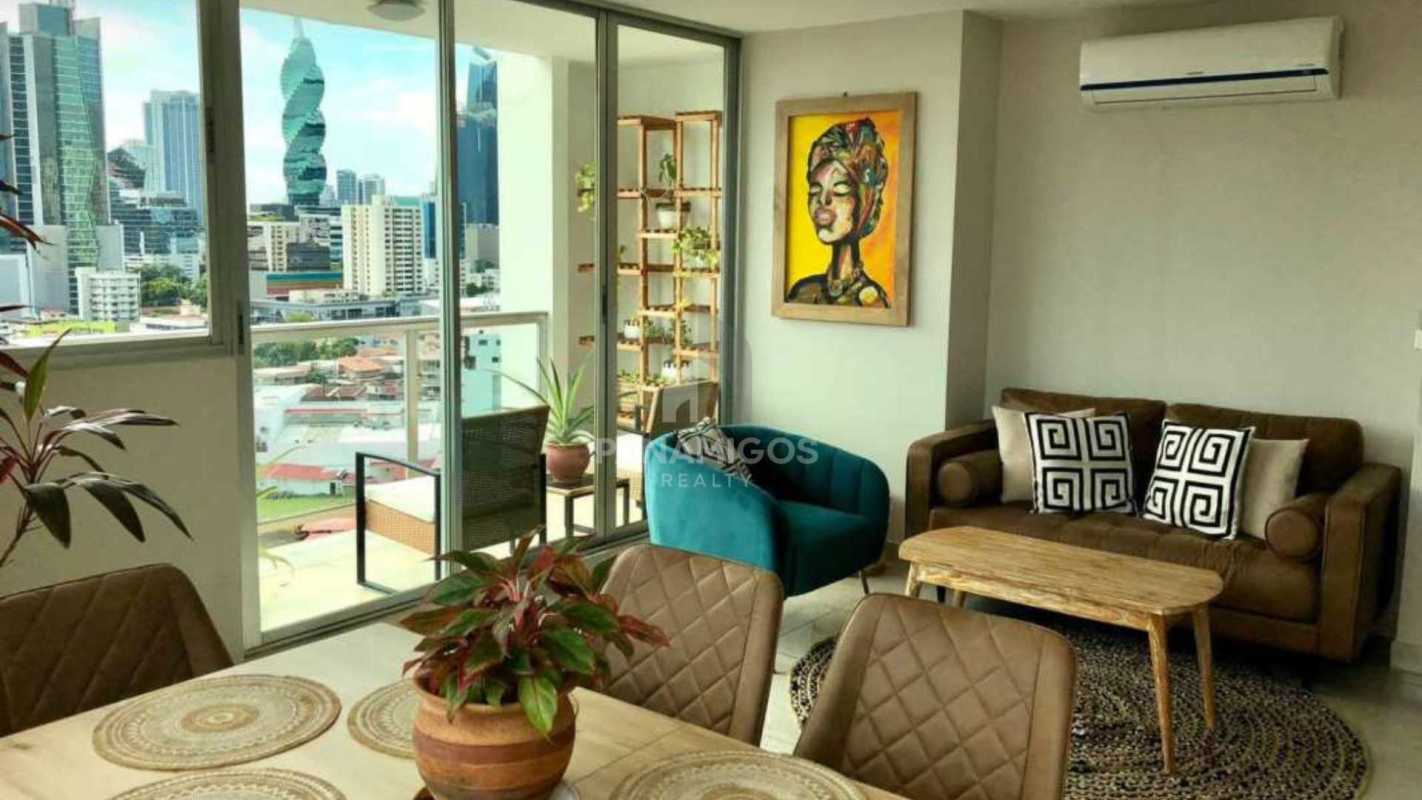 Private balcony with skyline view in PH Oasis Via Porras San Francisco Panama