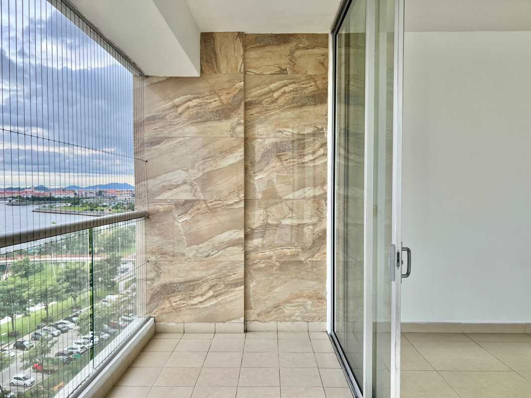 Grand luxury lobby entrance at PH Rivage Tower Avenida Balboa Panama City