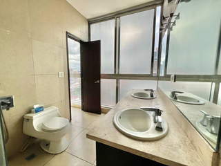 Apartment for Sale in Bella Vista - 3 bedrooms