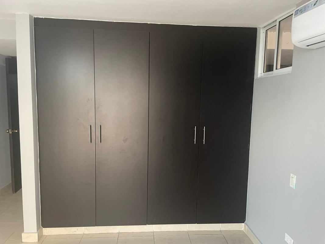 Bathroom with glass enclosed shower, modern fixtures, and tiles PH Vista Marina Towers Panama