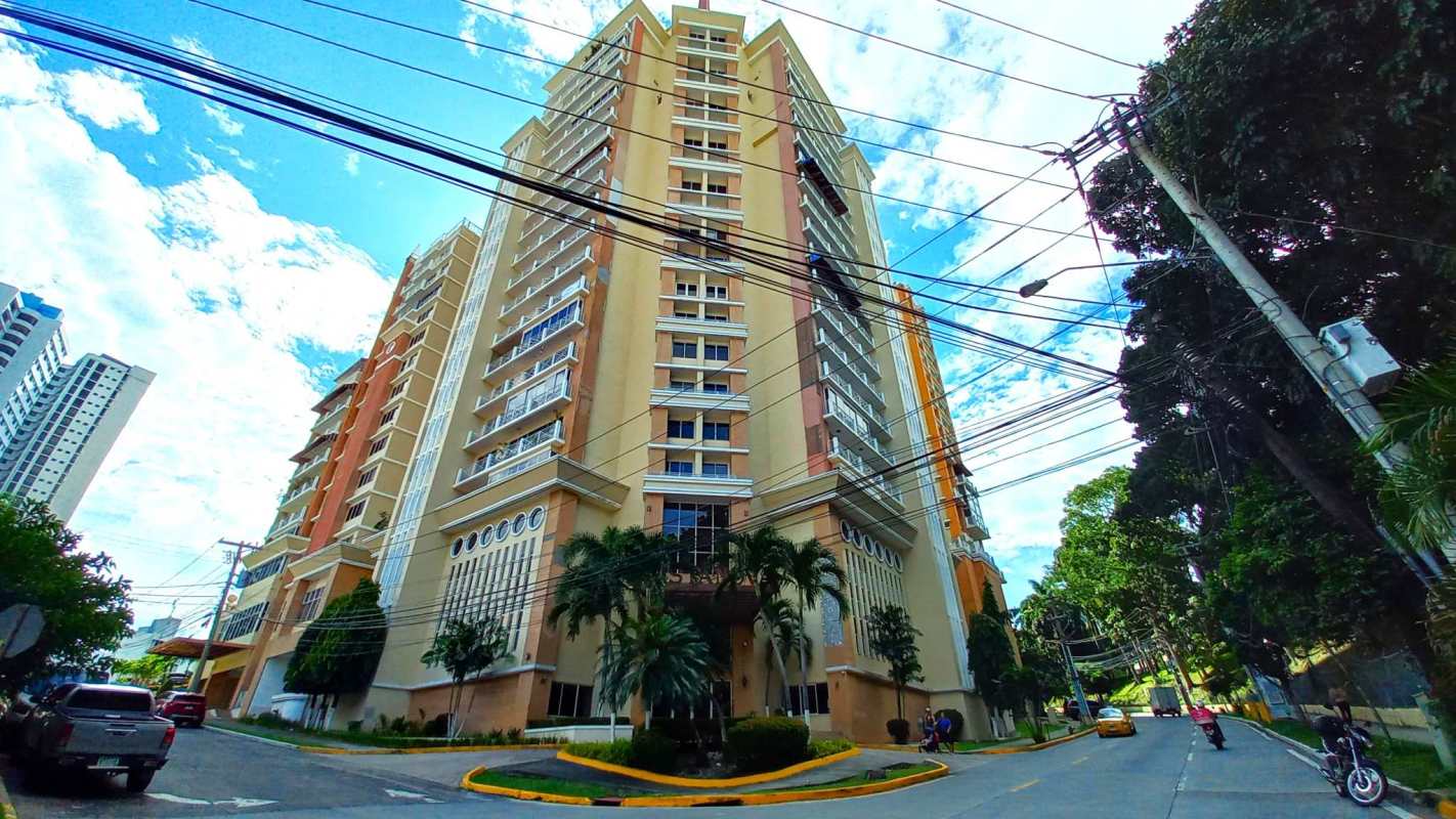 Modern high-rise PH Vistanova with balconies in El Cangrejo Panama City
