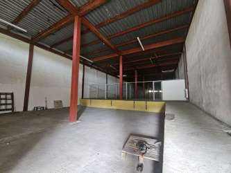 Warehouse facility in Panama with ample open interior, concrete and steel design