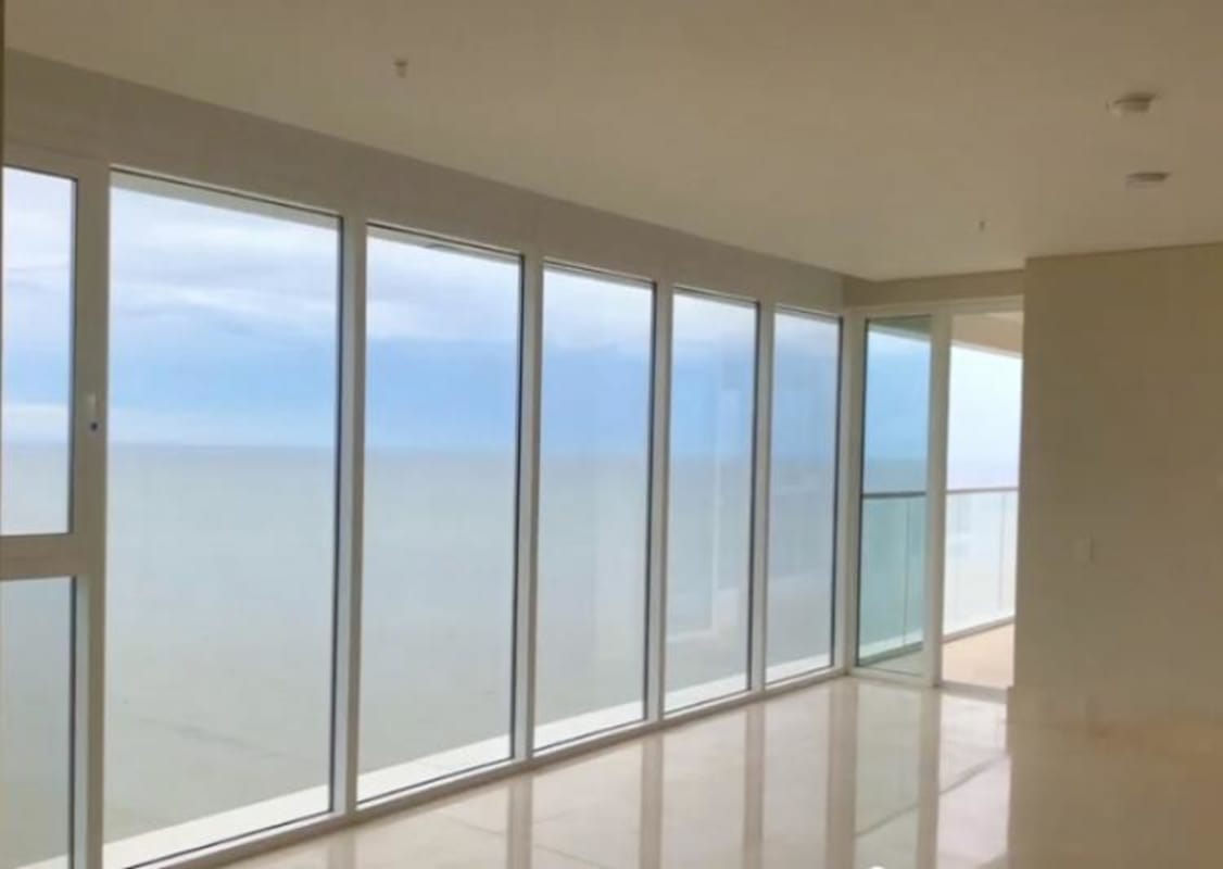 Luxury waterfront condominium PH Windrose exterior with ocean view in Coco del Mar Panama City