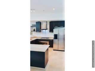 Loft Apartment for Sale in San Francisco - 2 bedrooms