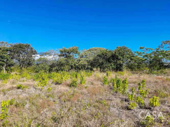 2600 square meter undeveloped land along main Boquete road with mountain views and clear sky Panama