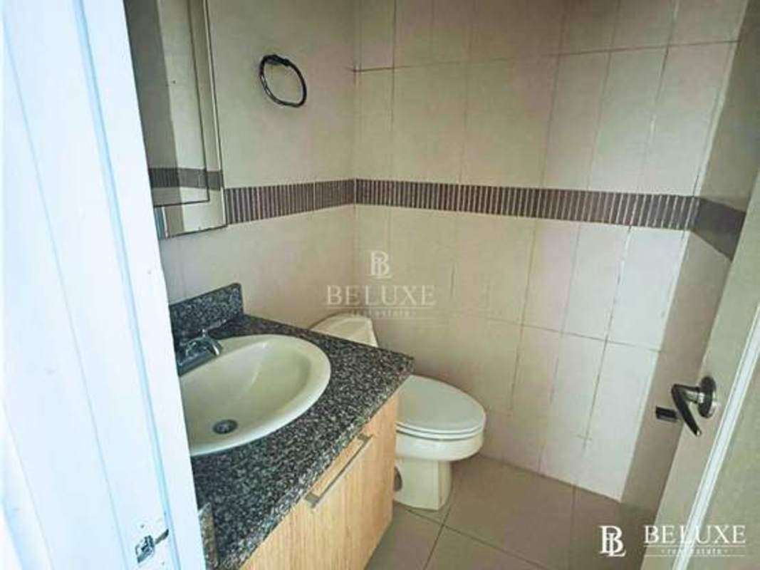 Balcony with skyline views in PH Tao Tower San Francisco Panama City luxury condo