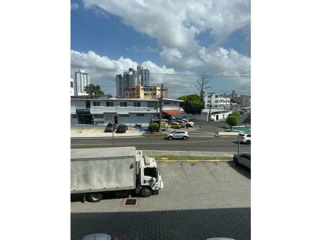 Retail commercial unit interior with tile floor, exposed ceiling, ideal for remodeling Panama City