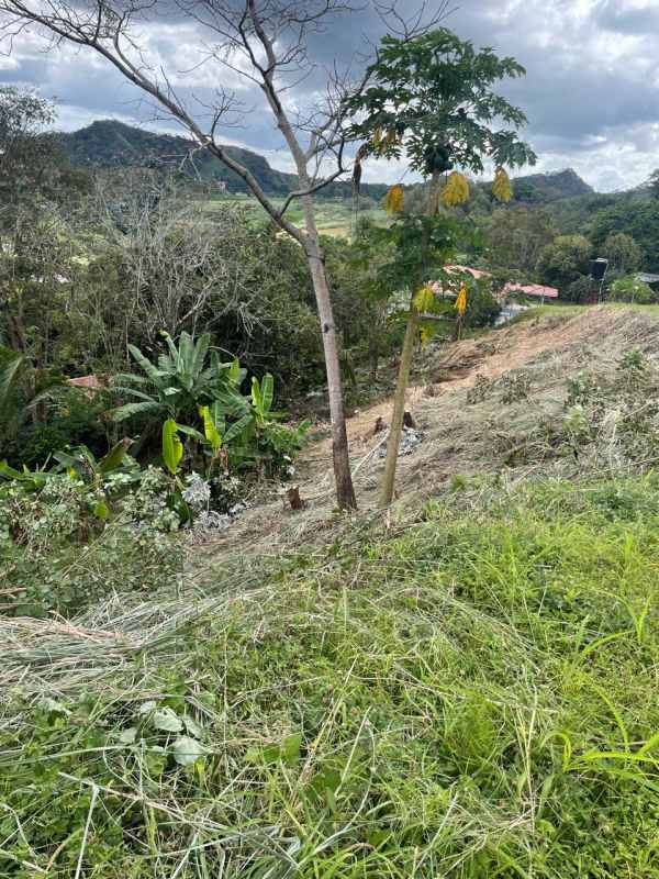 Hilltop lot overlooking mountain ranges near Villa Zaita Metro Panama City