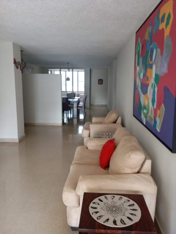 Functional kitchen with double sink, window, cabinets PH Bonanza Panama City