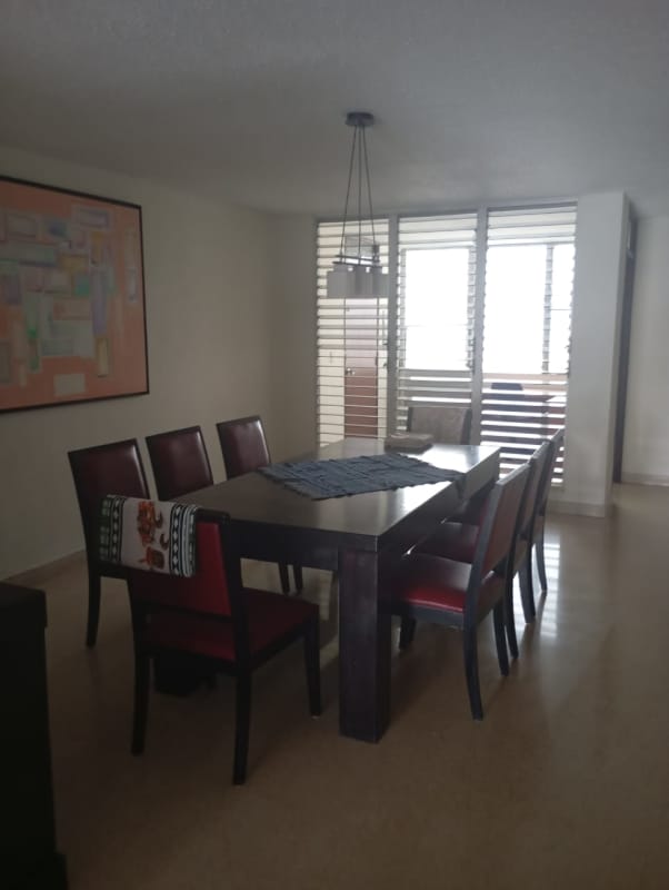 Modern dining room with window blinds and pendant lights PH Bonanza Bellavista