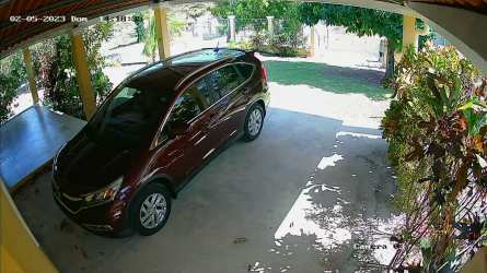 Equipped kitchen with wooden cabinets at house for rent in Chame near Pacific beaches