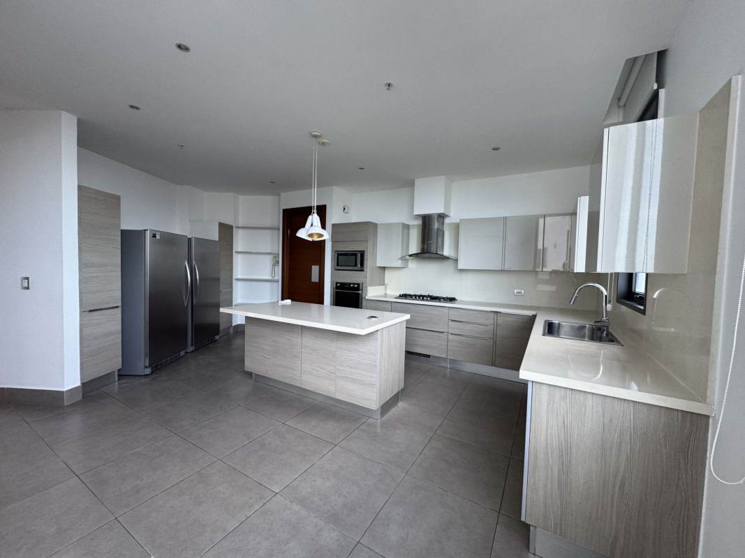 Large balcony with panoramic golf course and Costa del Este skyline views Valery Point Panama