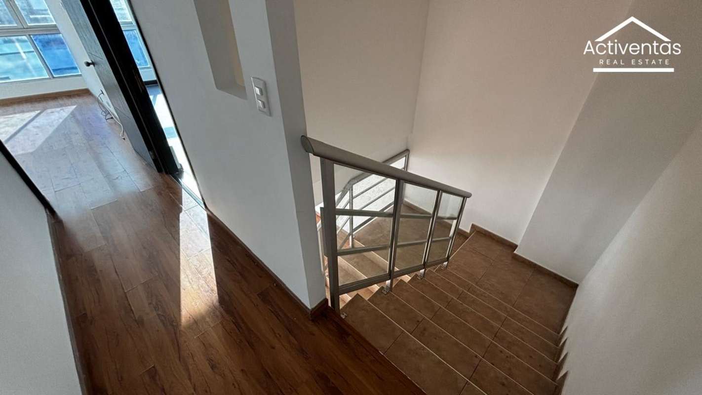 Modern style kitchen facing sea with granite countertops PH Bayfront Panama City