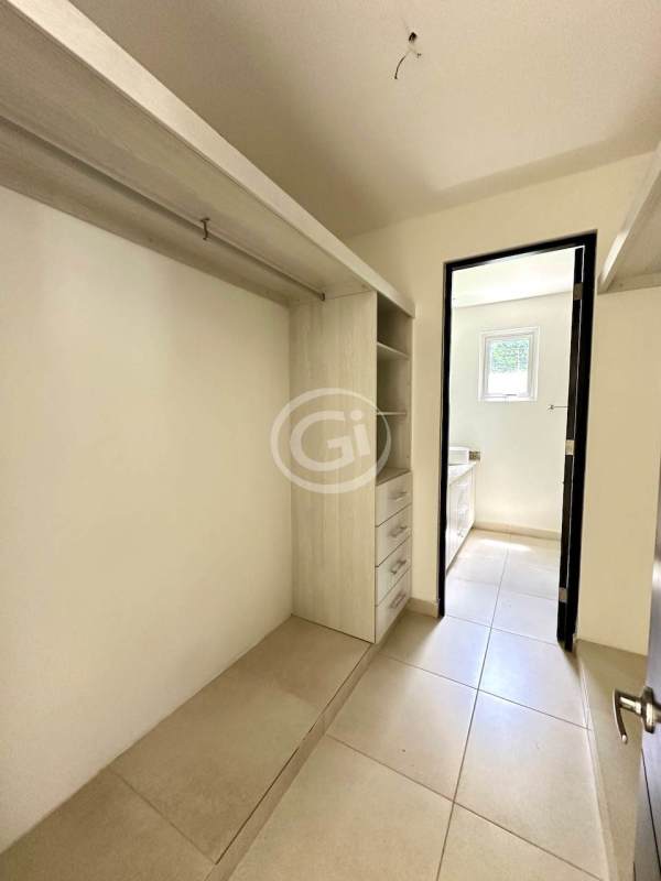 Granite countertop kitchen with built-in oven Villa Sur Costa Sur Panama City