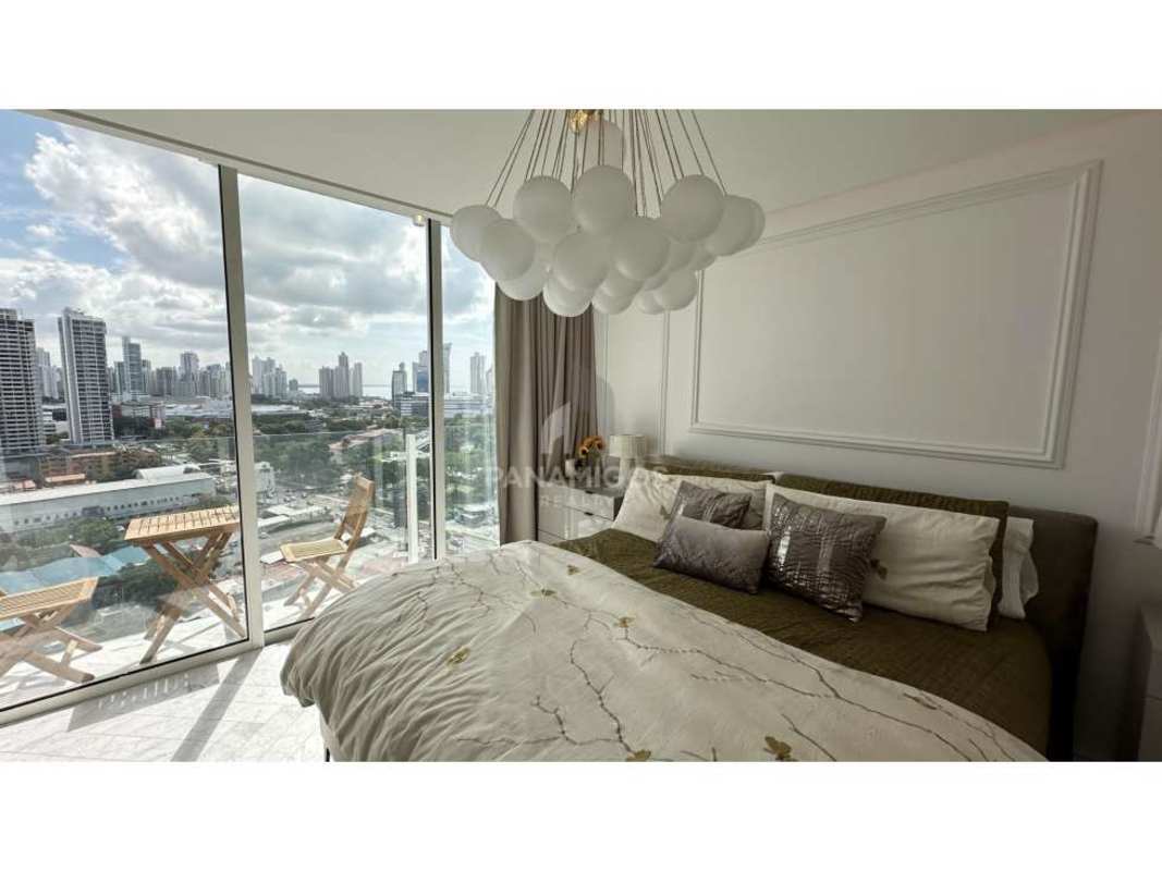 Bedroom with floor-to-ceiling windows and skyline views in PH Wanders & Yoo Marbella Panama