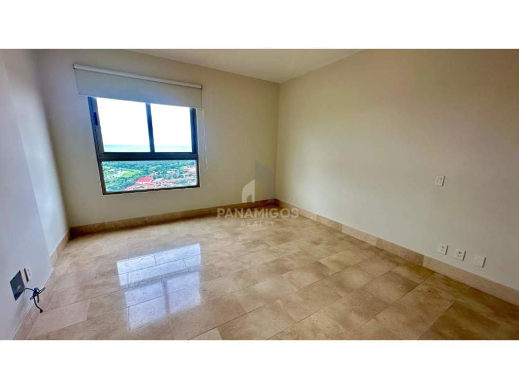 Contemporary kitchen with appliances, island and cabinets in Greenview Santa María