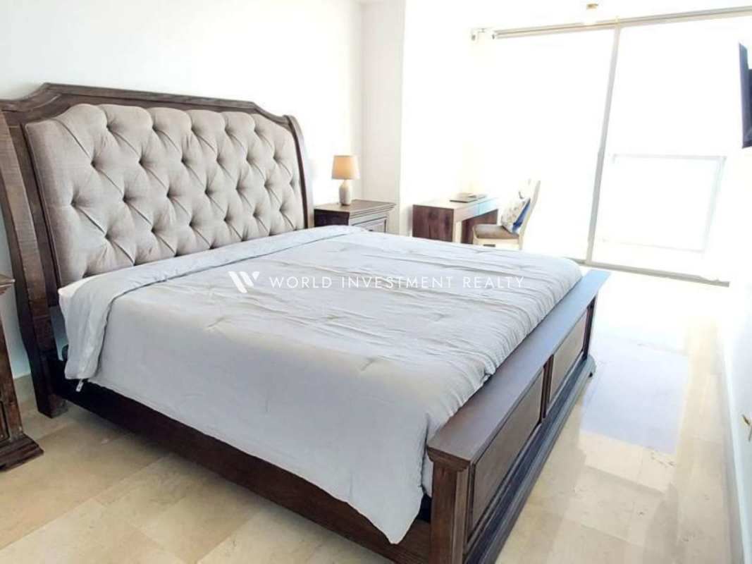 Spacious living and dining open layout with marble floors in PH YOO Panama