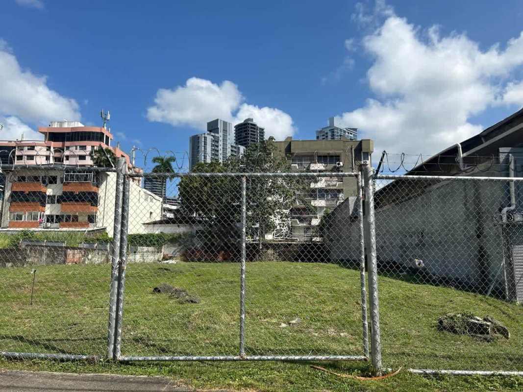 Prime 900m2 Commercial Lot for Development Bella Vista Panama City