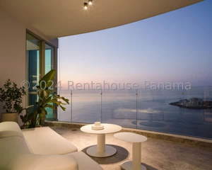 Apartment for Sale in San Francisco - 3 bedrooms