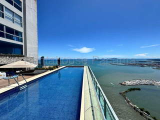 Penthouse Apartment for Sale in Bella Vista - 5 bedrooms