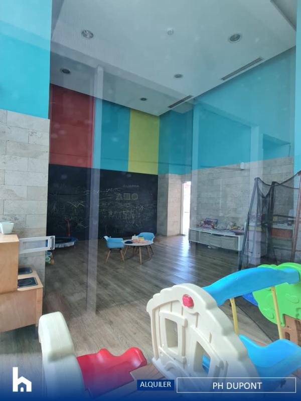 Modern bathroom with bathtub, glass shower enclosure, vanity PH Dupont Panama City