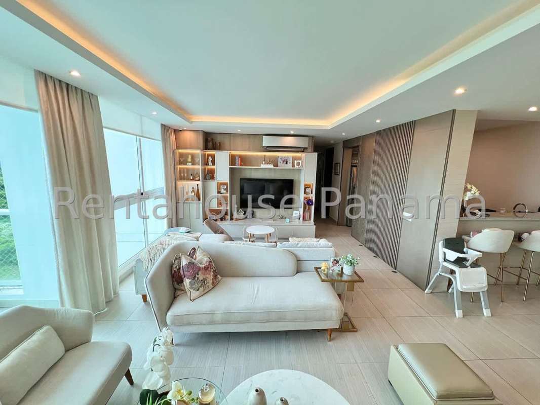 Kitchen with granite countertops modern cabinetry appliances PH Costa del Mar Costa del Este Panama