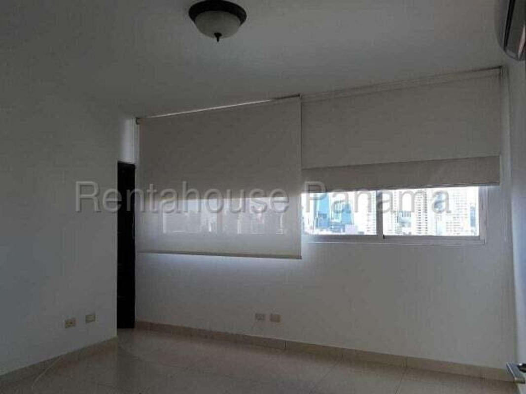 Bathroom with glass shower, modern tiles in PH Boulevard Park San Francisco