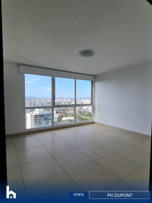 Colorful indoor children’s playroom with toys and safe surface in PH Dupont Panama