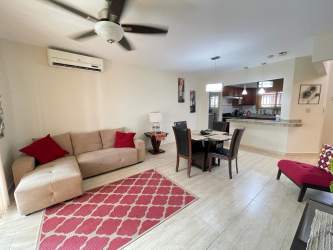 Master bedroom with walk-in closet and ensuite bath in Coquito Hills David Panama for rent