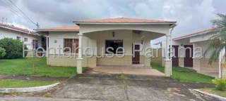 House for Rent in La Chorrera - 3 bedrooms