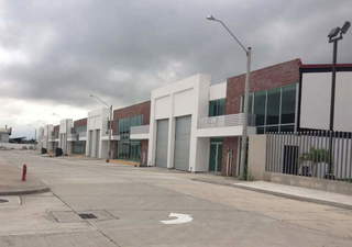 Commercial Warehouse & Office for Sale in Pedregal - 0 bedrooms