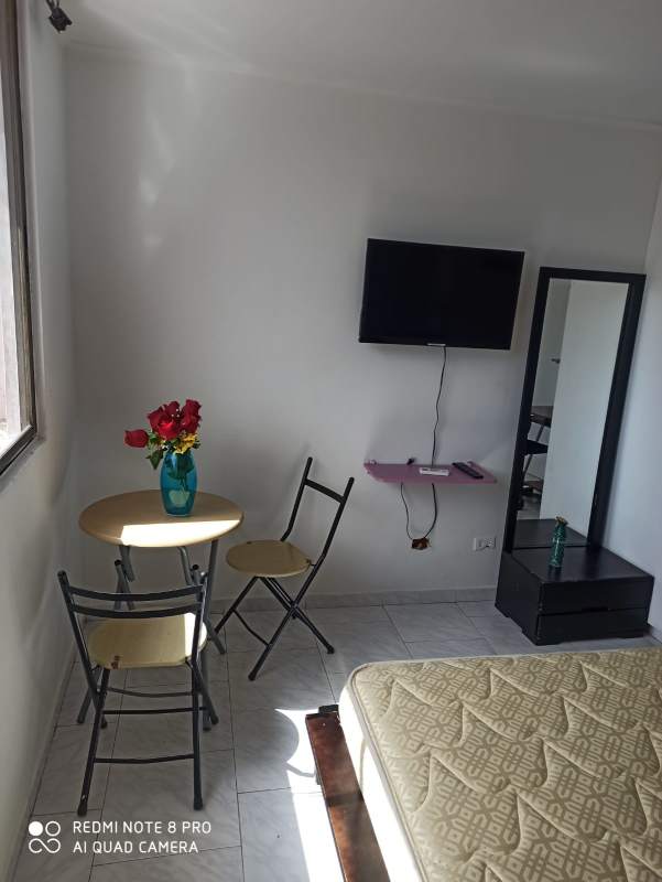 Furnished studio bedroom with bed, TV and window city view Edificio La Cresta Panama City