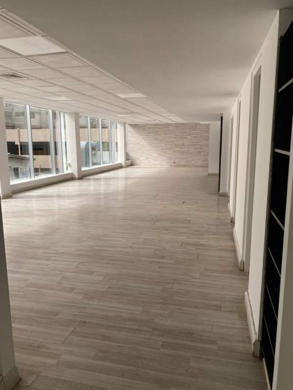 Elegant reception lobby with concierge in PH Torre Empresarial Bella Vista Panama City