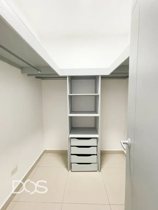 Remodeled open kitchen with granite countertop island in PH Coco Place Panama