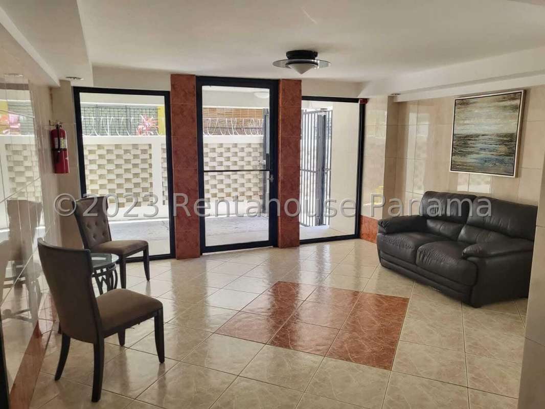 Spacious 3BR Apartment Balcony PH Bellavista Panama