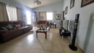 Single-family house for Rent in Costa Verde - 3 bedrooms