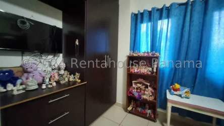 Bedroom space ideal for kids or guests with tile flooring in Summer Hills Costa Verde Panama