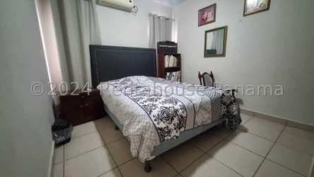 Bedroom space with shelving and storage in Summer Hills Costa Verde Panama