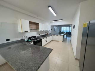 Apartment for Rent in Bella Vista - 3 bedrooms