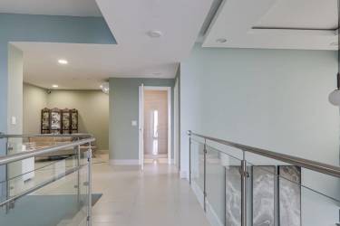 Spacious master suite with ocean-facing balcony, walk-in closet and ensuite spa bathroom, Punta Caelo San Carlos Panama