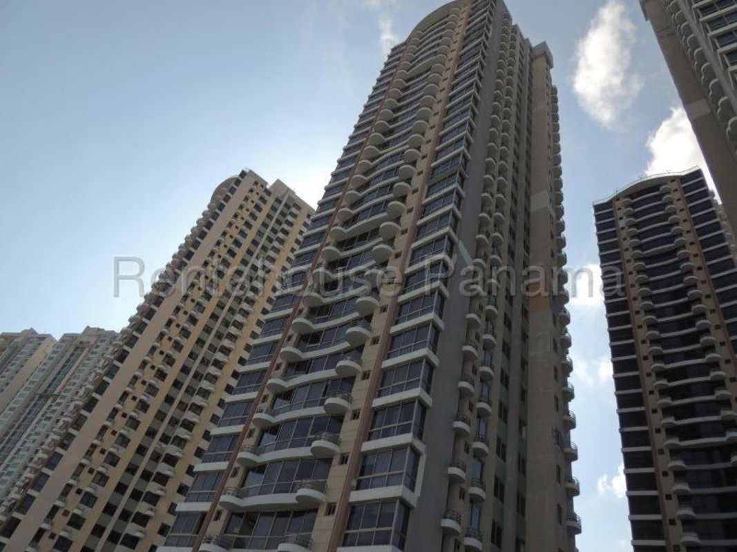 Bright bedroom with closet and panoramic views San Francisco Bay Panama