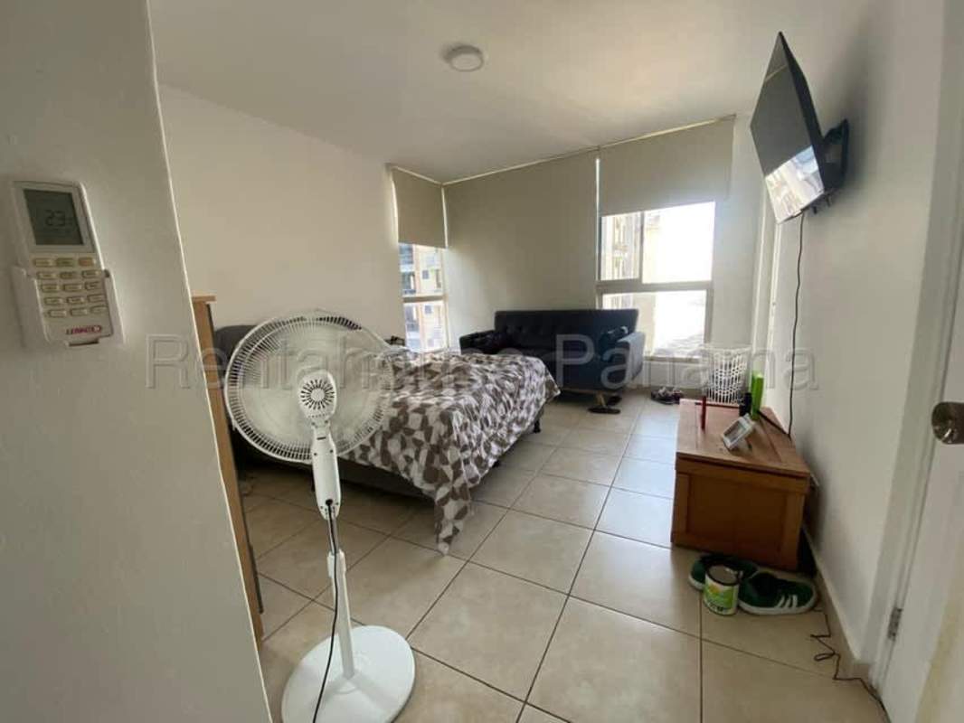 Elevator lobby area of San Francisco Bay apartment Panama