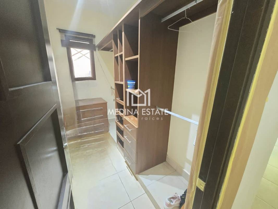 Multiple pools and lush gardens in Embassy Club Clayton gated community Panama