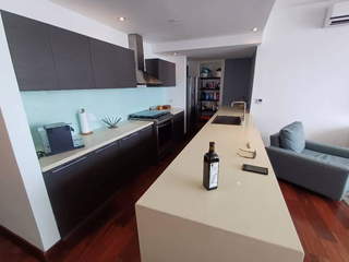 Penthouse Apartment for Rent in Bella Vista - 3 bedrooms