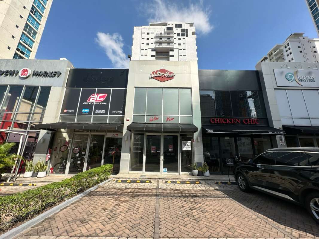 Commercial unit under renovation or adaptable space Plaza 66 Panama