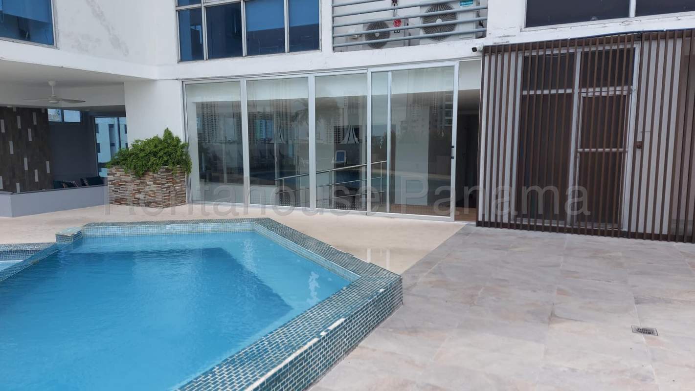 Sky Blue Tower rooftop infinity pool overlooking Panama City skyline San Francisco Panama