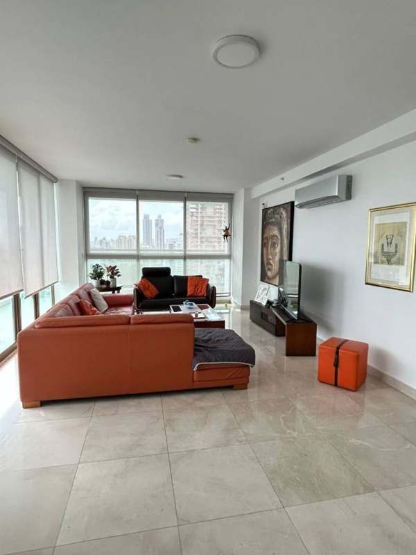 Luxury 3BR Condo with Ocean Views PH Park Lane Costa del Este