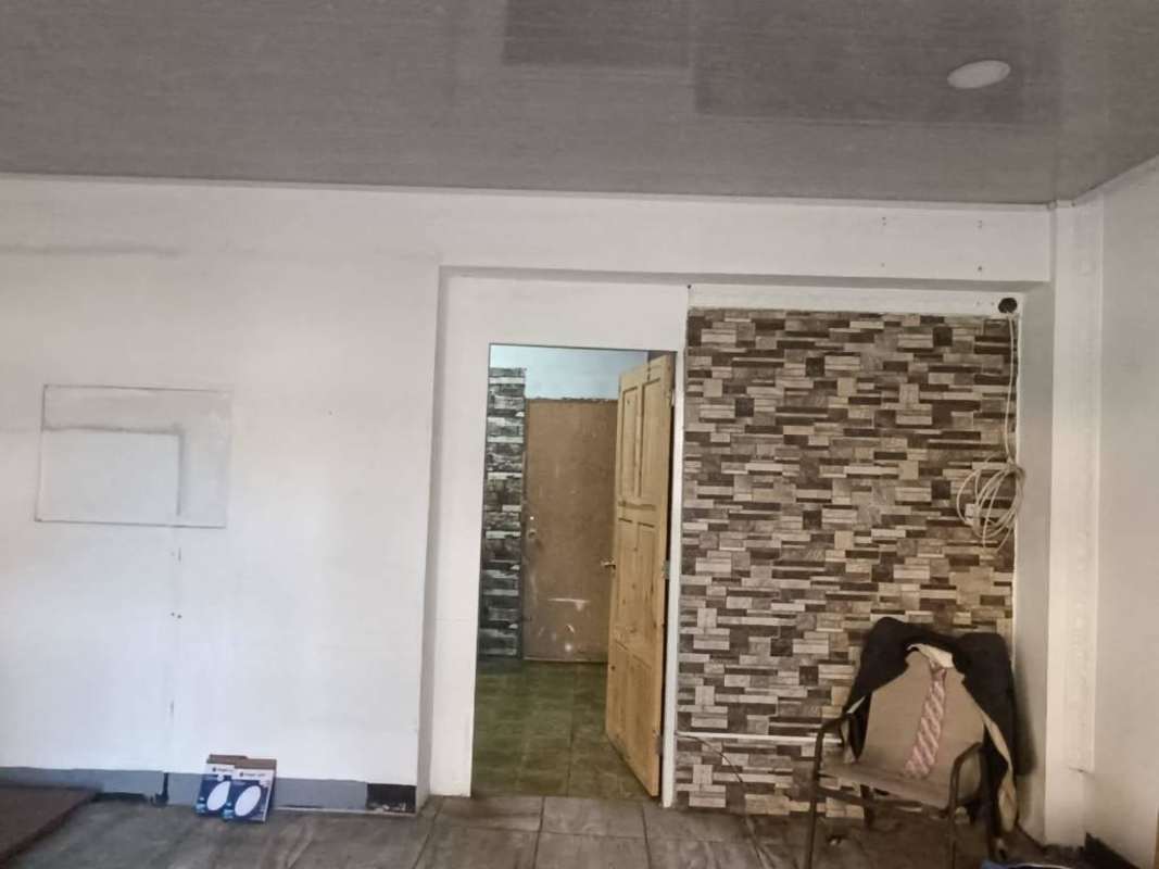 Simple open-plan interior commercial rental space Calidonia Panama City