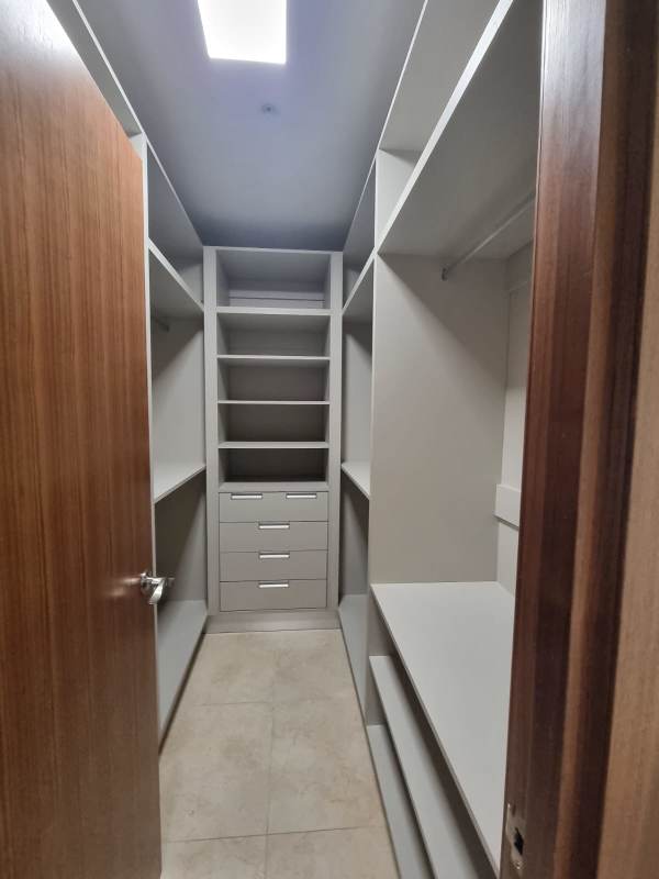 Spacious kitchen with marble countertops built-in oven in PH Matisse Panama Costa del Este