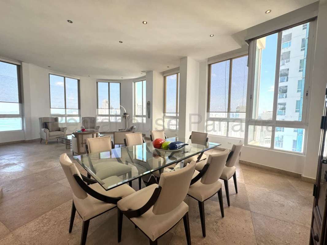 Elegant marble bathroom condo for sale PH Bahia Pacifica Punta Pacifica